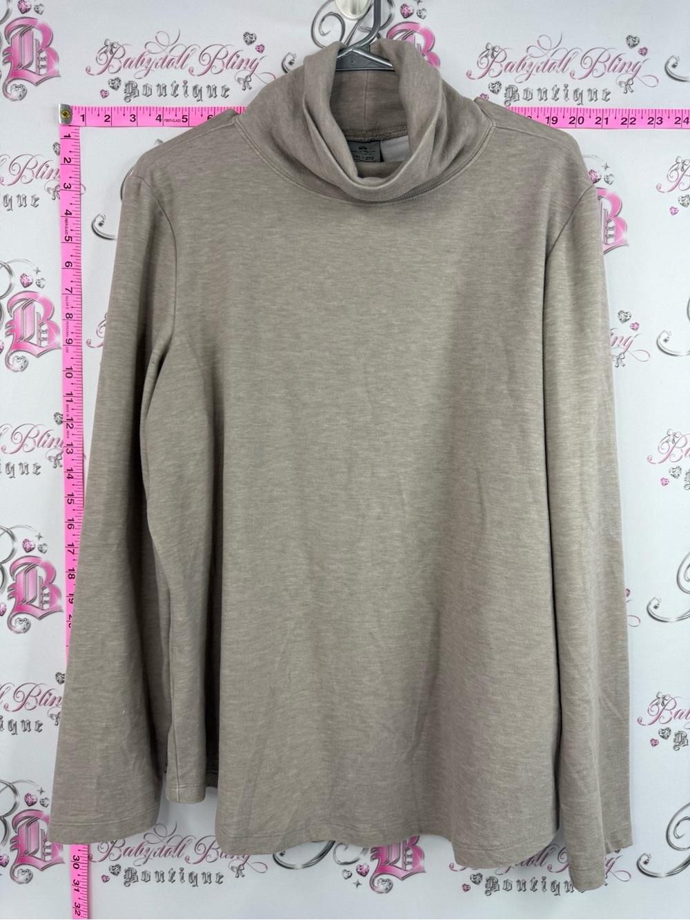 Windriver T-Max heat shirt top Neutral Taupe Turtleneck Long Sleeve Top
